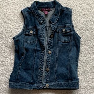 Girls Large Epic Thread sleeveless jean jacket